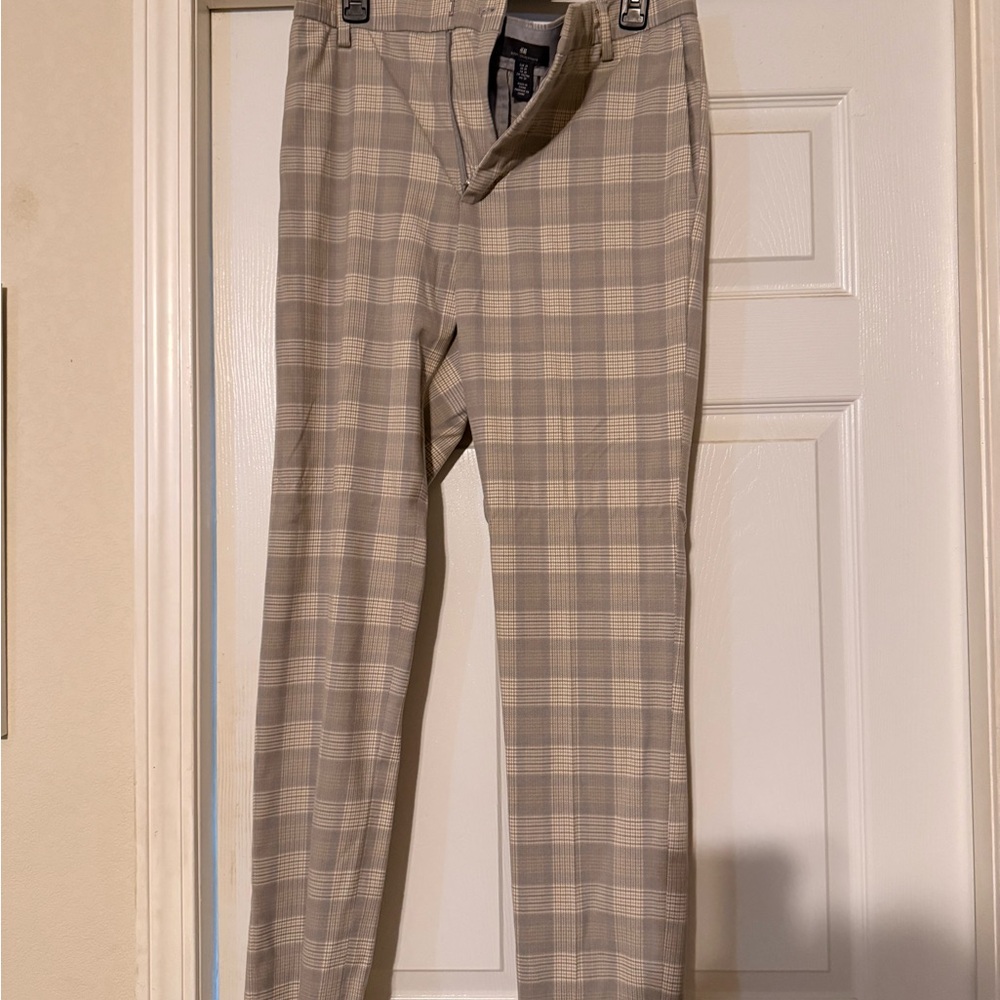 H&M Men's Checkered Chinos - Beige and Gray